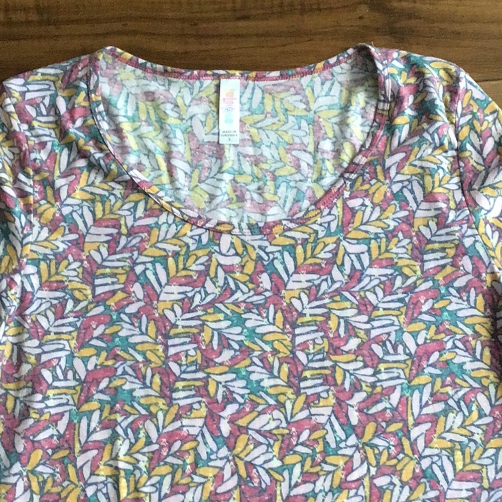 💸30%Off2🛒 Lularoe Perfect T top NWT - Picture 2 of 5